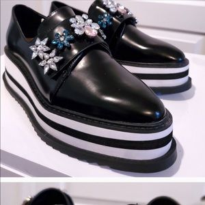 Brought from another posher. Didn’t fit me